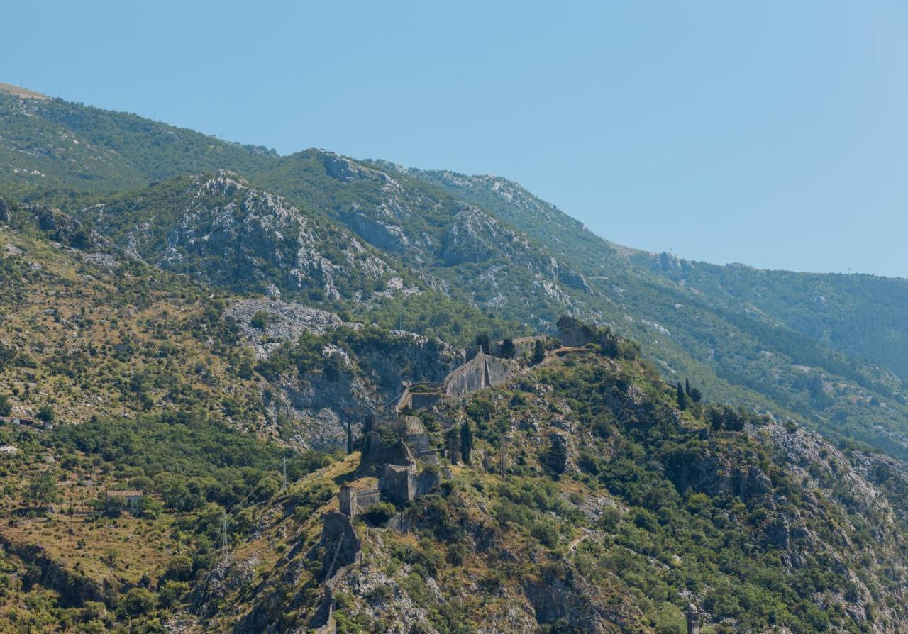 Berge Apartments Kotor Kültér fotó